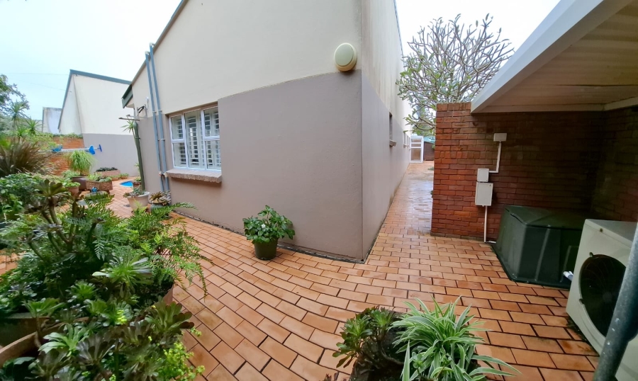 3 Bedroom Property for Sale in Gonubie Eastern Cape